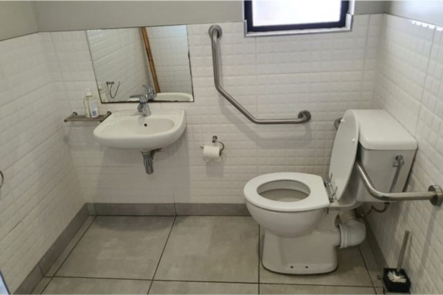To Let commercial Property for Rent in Fairview Eastern Cape